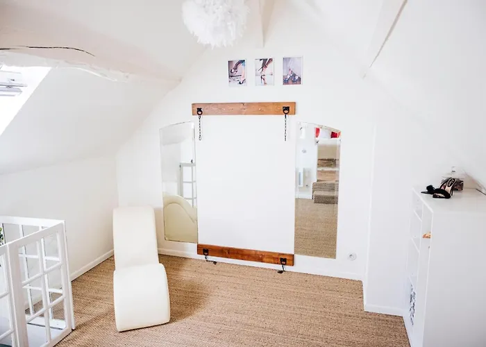 Loveroom Du Perche : Maison Avec Balneo بيت للعطل *