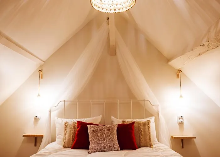 Loveroom Du Perche : Maison Avec Balnéo Hébergement de vacances